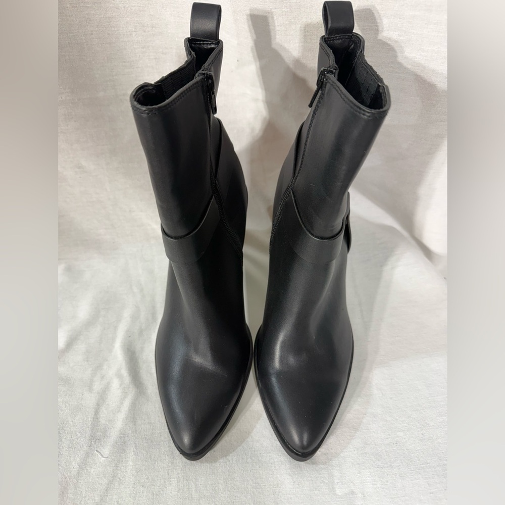 Dolce Vita Nilano Black Faux Leather Ankle Boots Size 9 - Picture 2 of 7